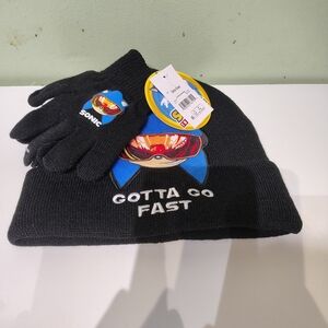 NWT Sonic Boys One Size Hat and Gloves Set Kids Beanie Outerwear Winter Fall